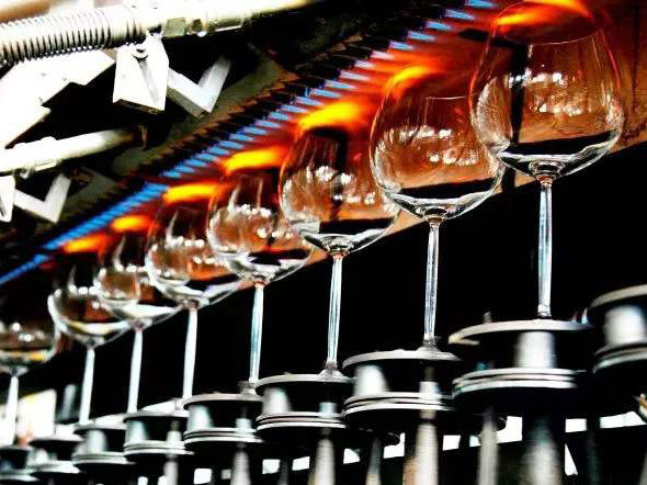 Laatste bedrijfsblogs Bespreking van het EPC-project tafelglas tussen JEFFER en United Glass